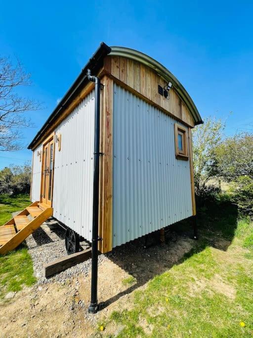 The Hut@Trefechan Wen - Coastal Coziness! Goodwick Exteriér fotografie