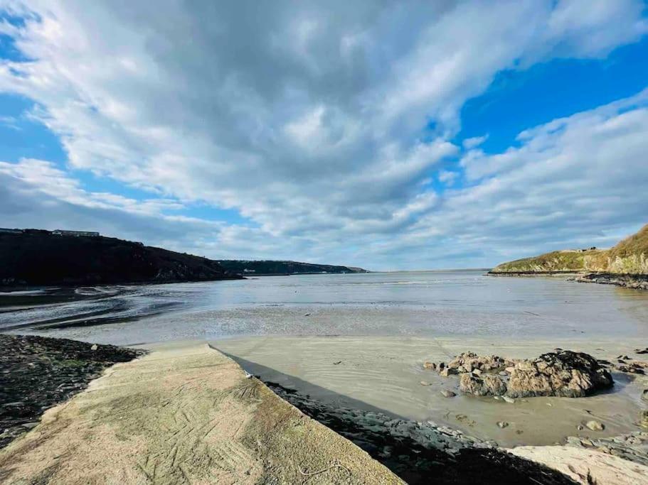 The Hut@Trefechan Wen - Coastal Coziness! Goodwick Exteriér fotografie