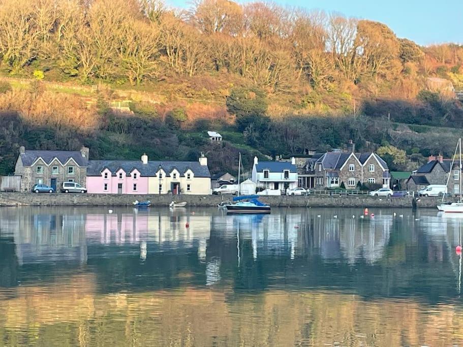 The Hut@Trefechan Wen - Coastal Coziness! Goodwick Exteriér fotografie
