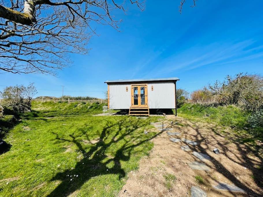 The Hut@Trefechan Wen - Coastal Coziness! Goodwick Exteriér fotografie
